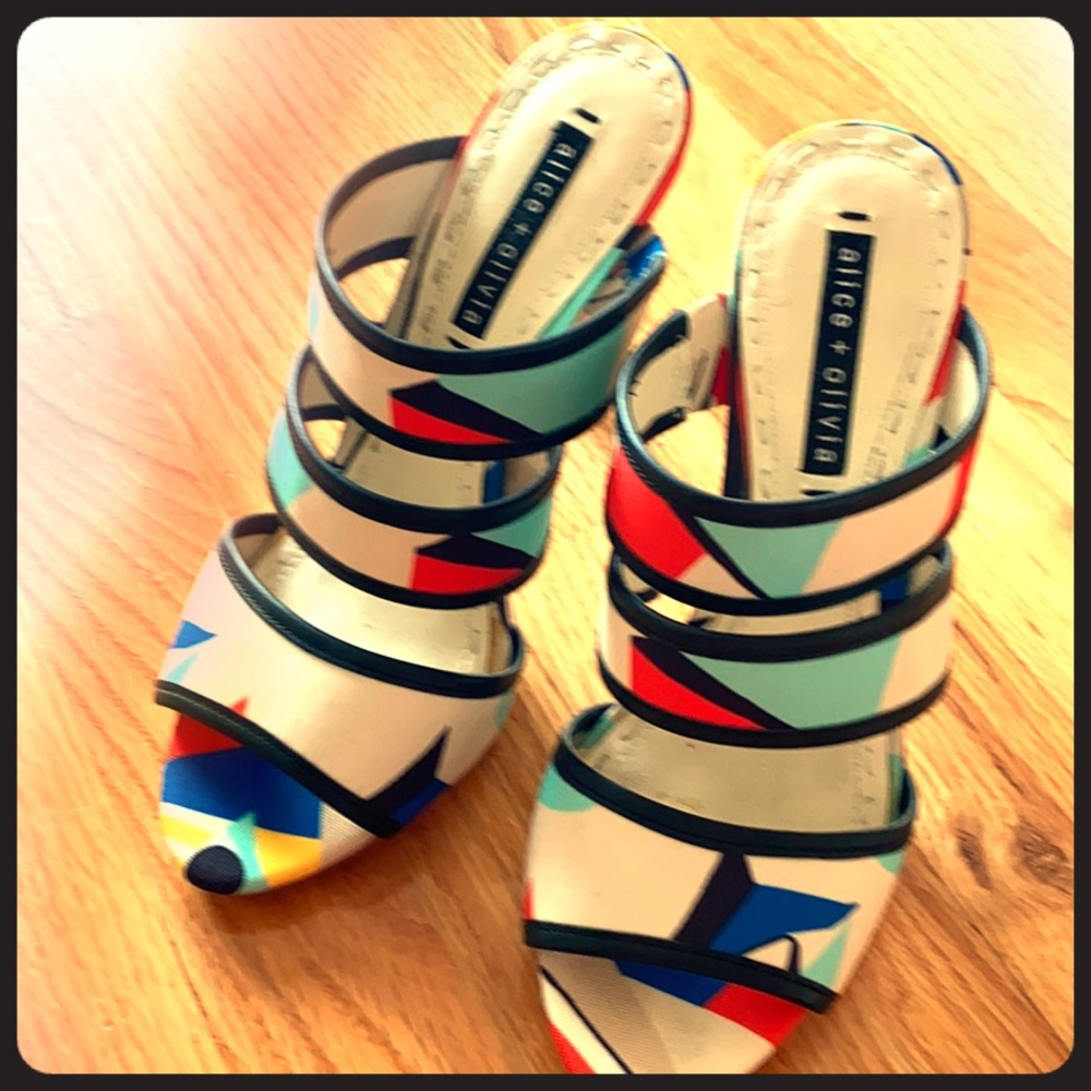 Alice & Olivia strappy heels